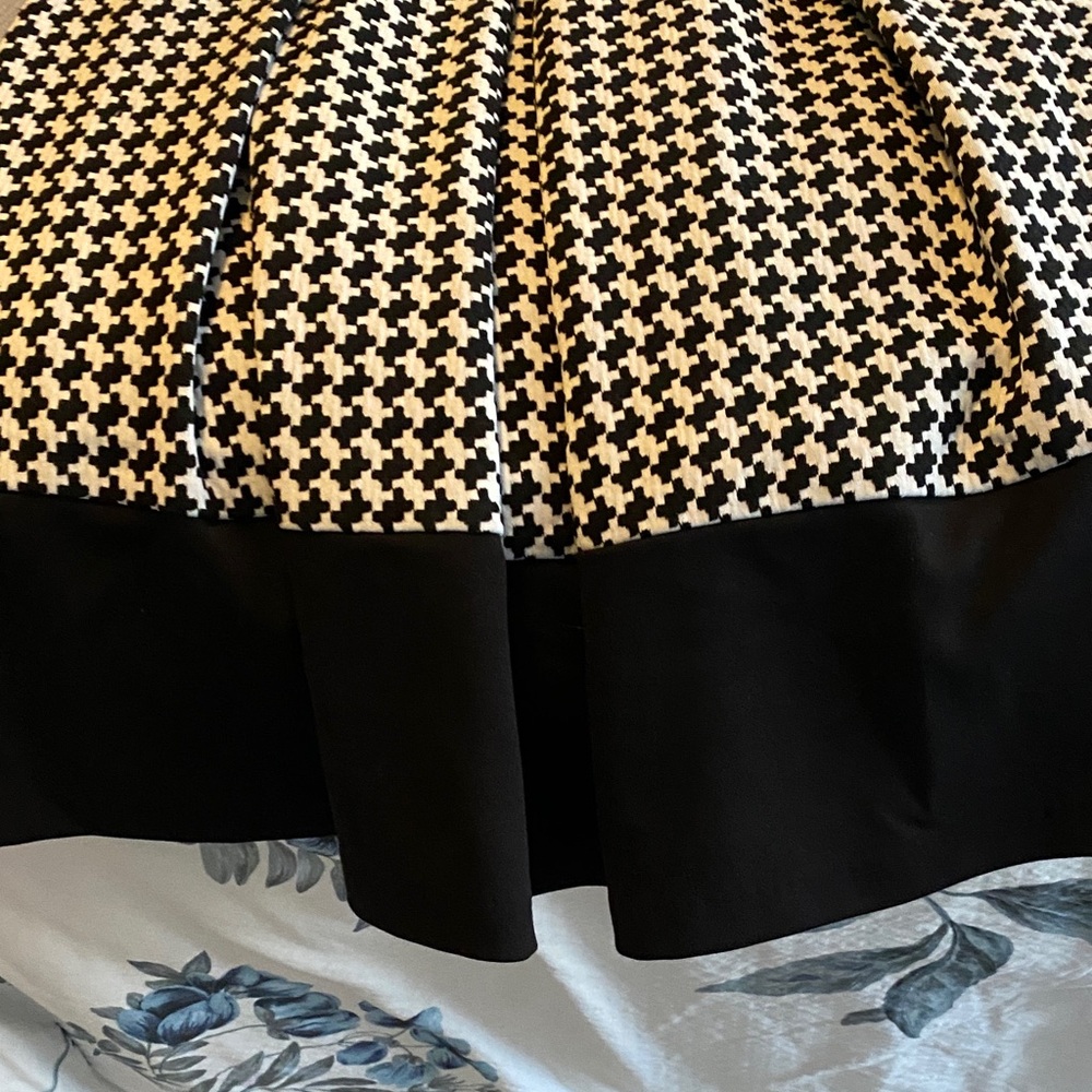 NWOT Calvin Klein Black and White Houndstooth Midi Dress - Picture 4 of 4